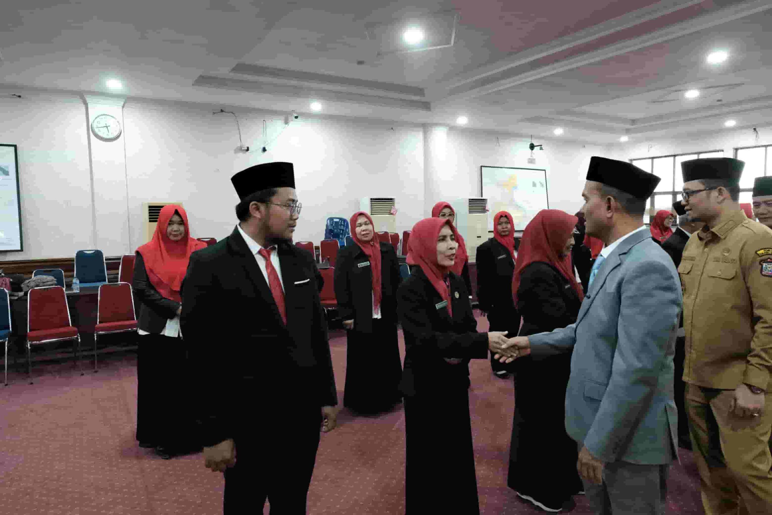 Wali Kota Mahyaruddin Salim Kukuhkan 11 Kepala Sekolah dan 11 Pejabat Fungsional di Lingkungan Pemko Tanjungbalai