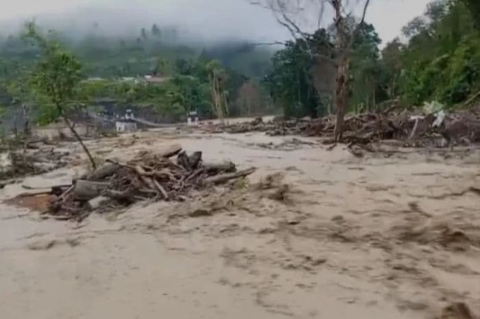 Hujan Deras Putuskan Jembatan Darurat di Aceh, Lima Desa Kembali Terisolasi