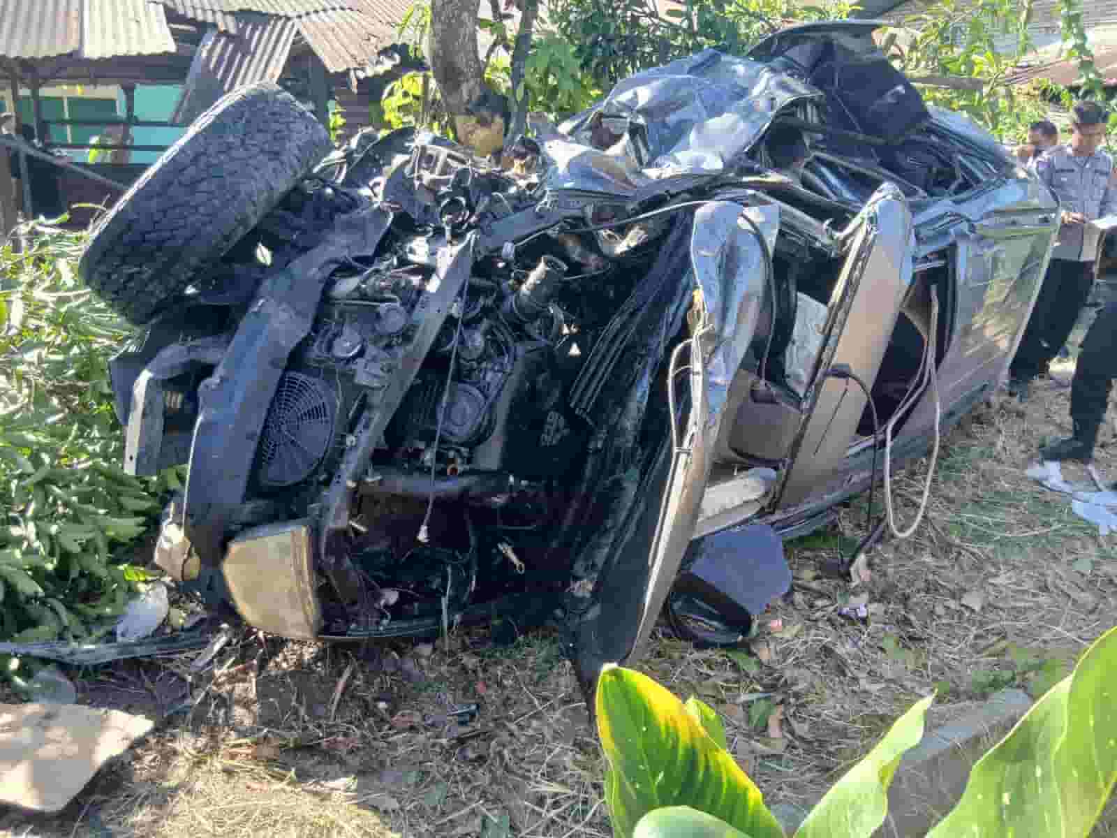 Braak..! Mobil Pajero Sport Remuk Ditabrak Kereta Api di Simpang Takari Tebing Tinggi, Satu Orang Tewas