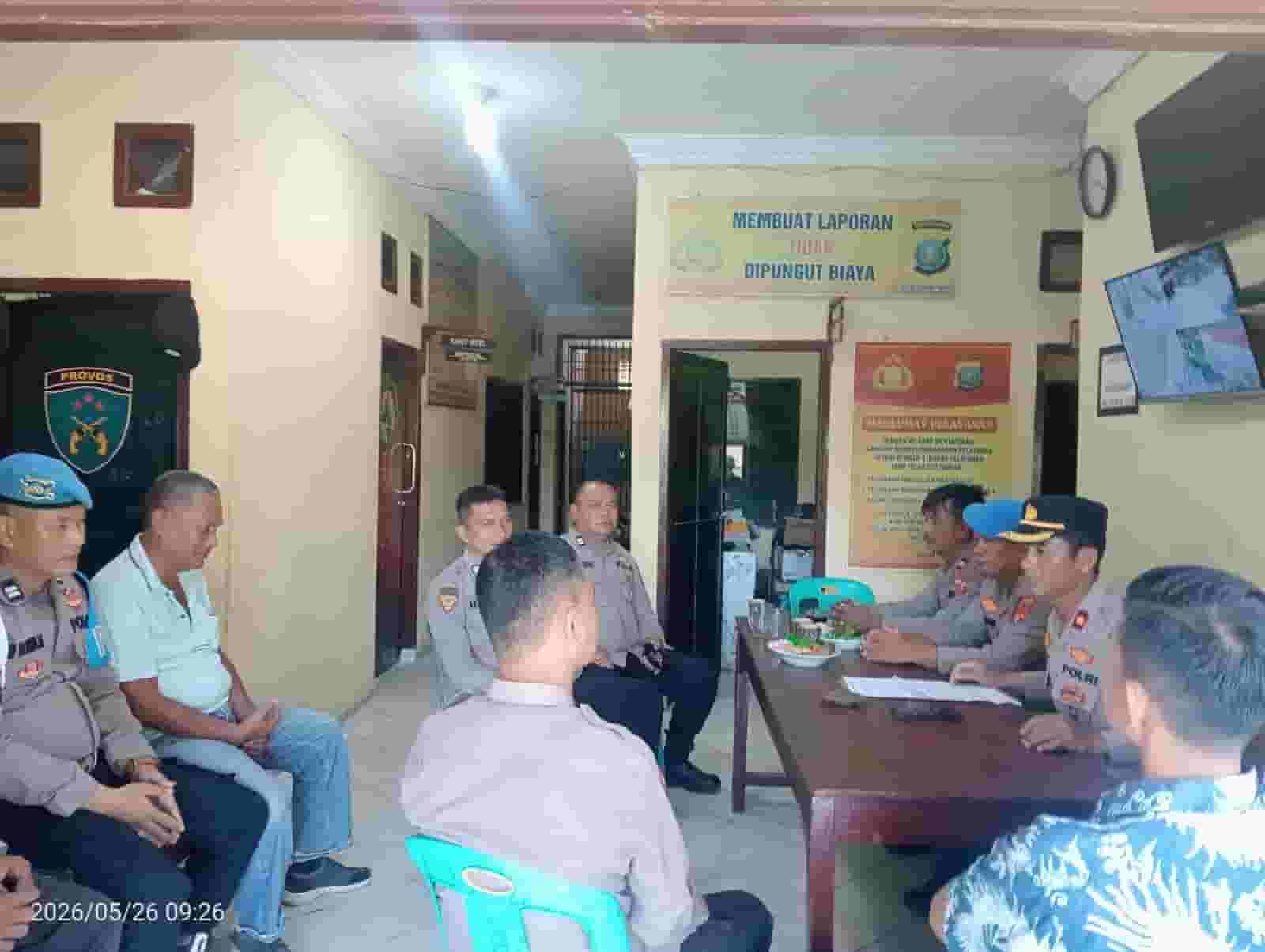 Tingkatkan Kedisiplinan, Kabag SDM dan Kasi Propam Polres Tanjungbalai Sidak Polsek Sei Tualang Raso