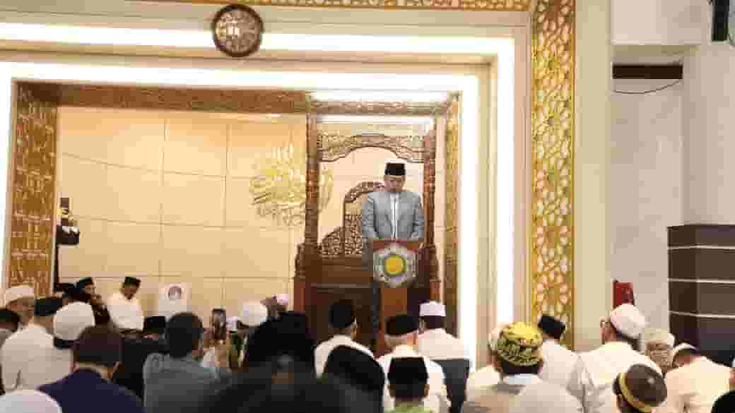 Jadi Khatib Iduladha, Menteri Nusron Ajak Umat “Sembelih” Ego dan Keserakahan