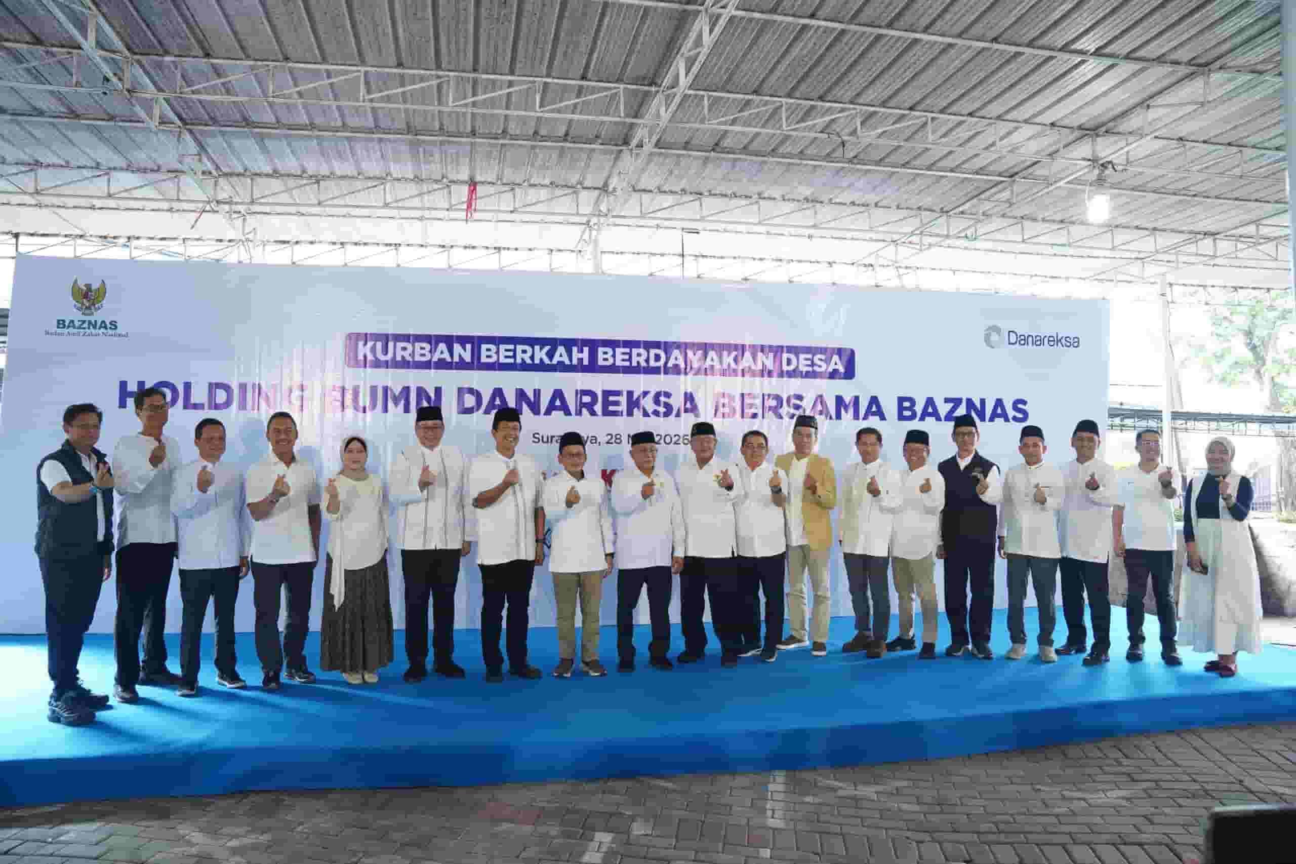 Perkuat Ketahanan Pangan dan Rantai Ekonomi Kerakyatan, Holding BUMN Danareksa Salurkan Kurban untuk 3.800 Keluarga