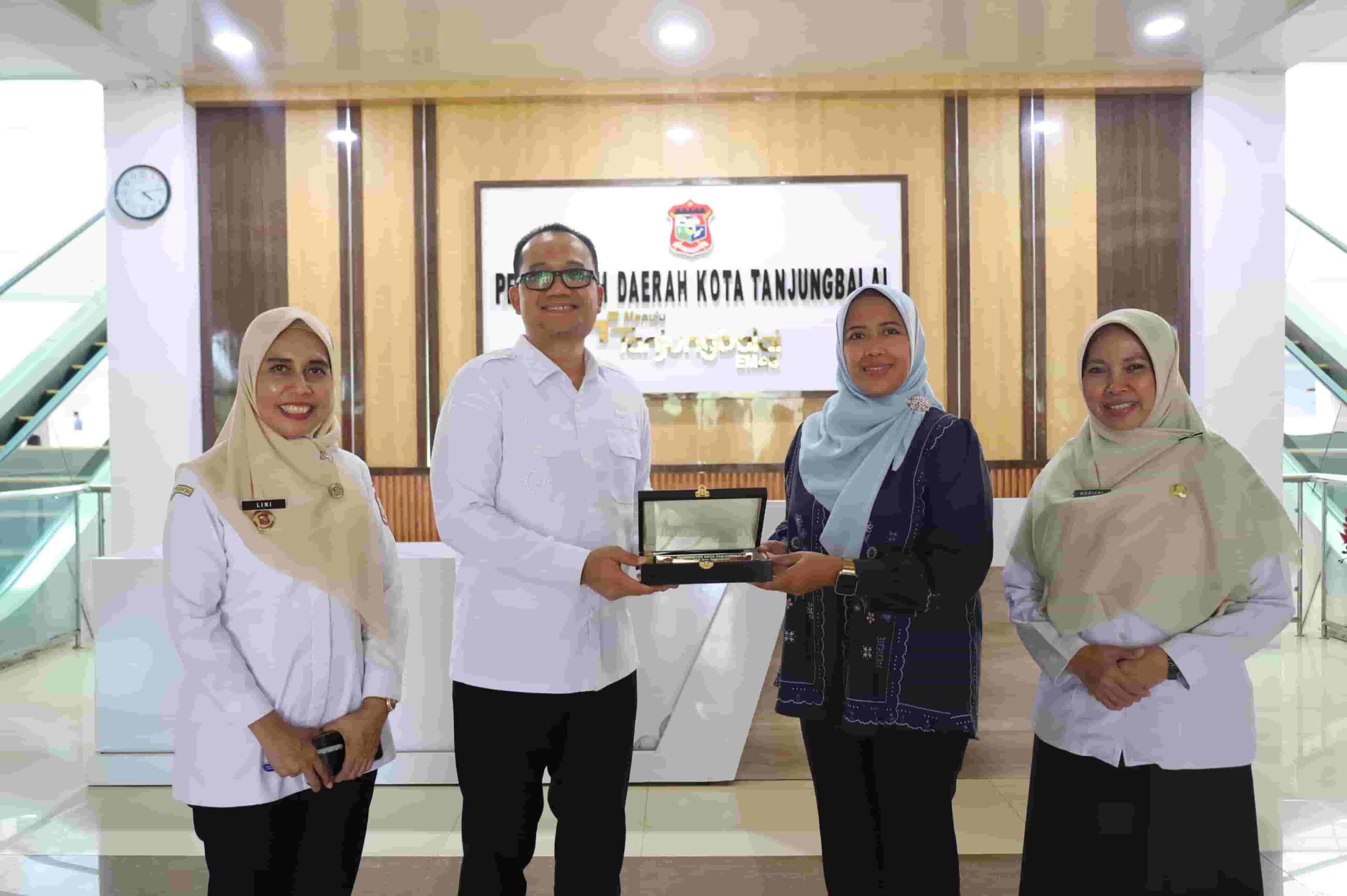 Plh Wali Kota Tanjungbalai Terima Kunjungan Kerja dan Silaturahmi Wakil Wali Kota Pematangsiantar